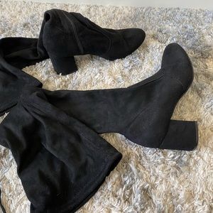OVER THE KNEE BLACK BOOTS